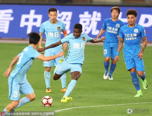 由梁家辉、佘诗曼、周传兮、孙博豪等人主演的跨国商战动作片《西伯利亚风云》，目前正在拍摄中